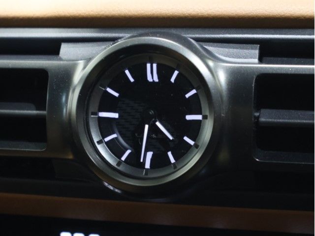 TOYOTA LEXUS IS300h AWD 2023