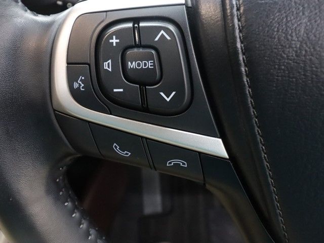 TOYOTA HARRIER 2WD 2017