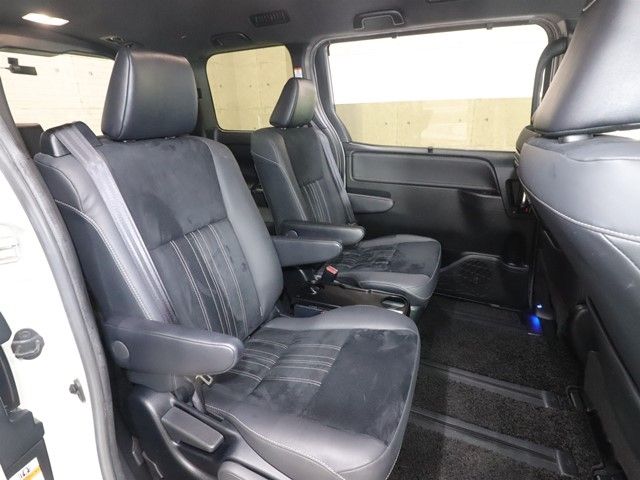 TOYOTA ESQUIRE HYBRID 2019