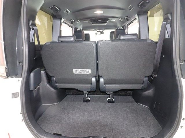 TOYOTA ESQUIRE HYBRID 2019