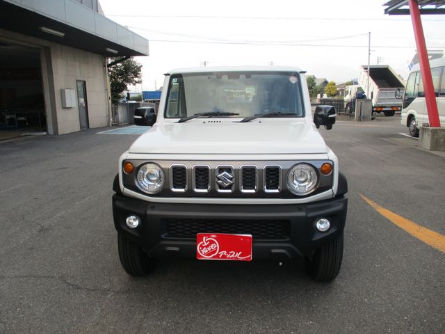 SUZUKI JIMNY NOMADE 2025