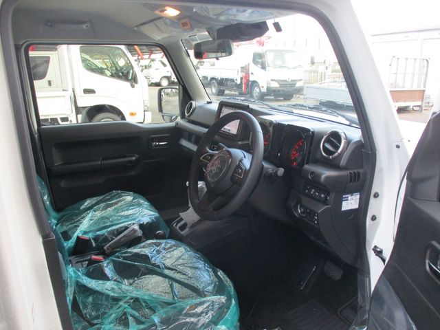 SUZUKI JIMNY NOMADE 2025