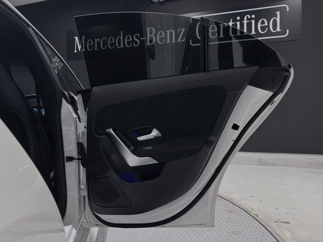 MERCEDES BENZ MERCEDES BENZ CLA class 2024