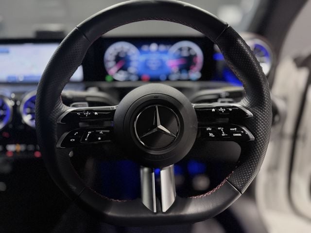 MERCEDES BENZ MERCEDES BENZ CLA class 2024