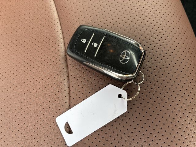 TOYOTA HILUX 4WD 2021