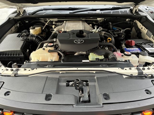 TOYOTA HILUX 4WD 2021