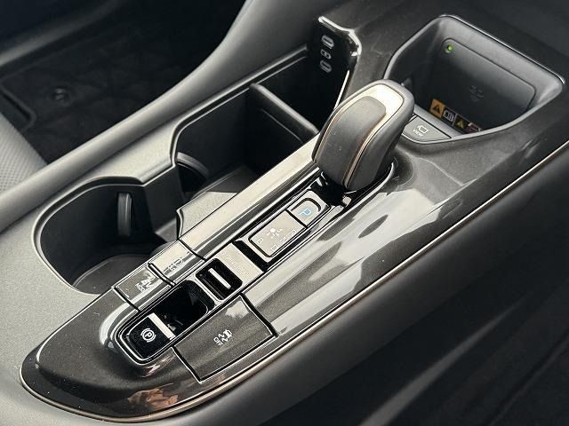 TOYOTA CROWN SPORT 2023