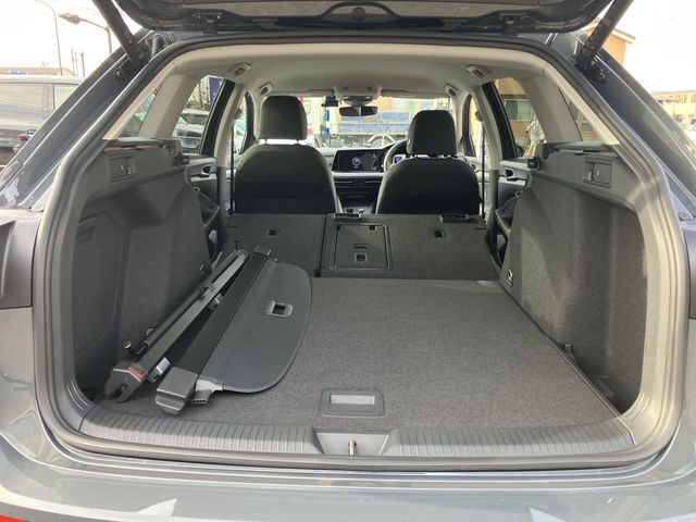 VOLKSWAGEN VOLKSWAGEN GOLF VARIANT 2023