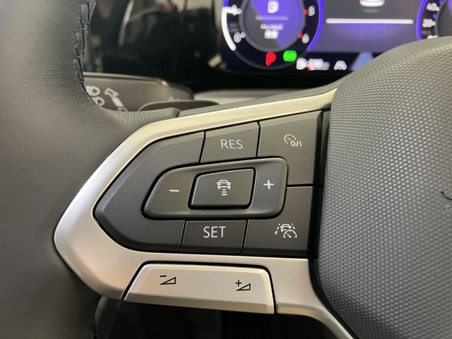 VOLKSWAGEN VOLKSWAGEN GOLF VARIANT 2023