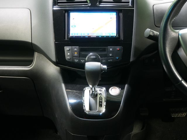 NISSAN SERENA  S-HYBRID 2015