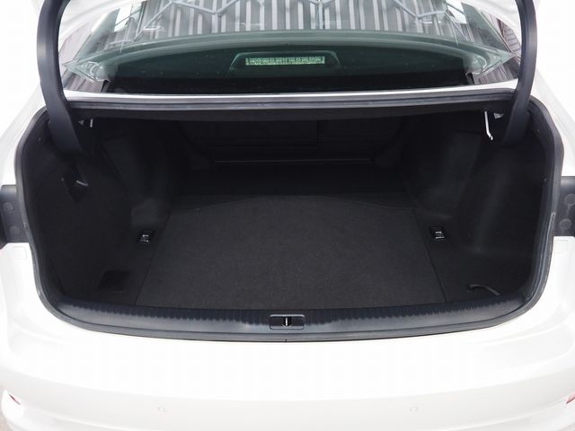 TOYOTA LEXUS IS300h AWD 2015