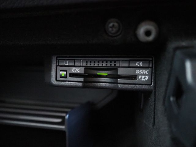 TOYOTA LEXUS IS300h AWD 2015