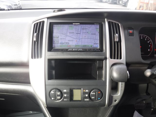 NISSAN SERENA  WG 2009