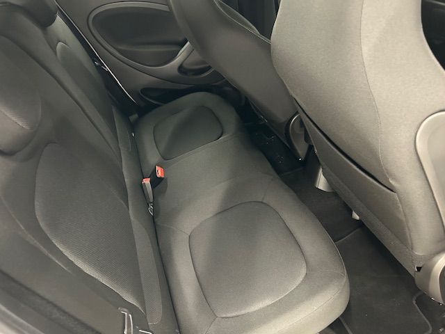 MCC SMART FORFOUR 2017