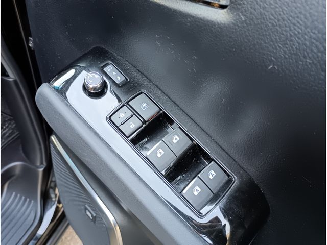 TOYOTA VELLFIRE  HYBRID 4WD 2015