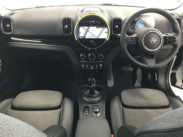 BMW MINI COOPER D CROSSOVER 2023