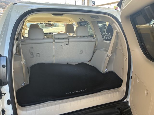 TOYOTA LANDCRUISER PRADO 2023