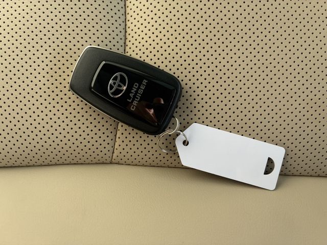 TOYOTA LANDCRUISER PRADO 2023