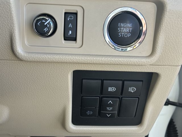 TOYOTA LANDCRUISER PRADO 2023