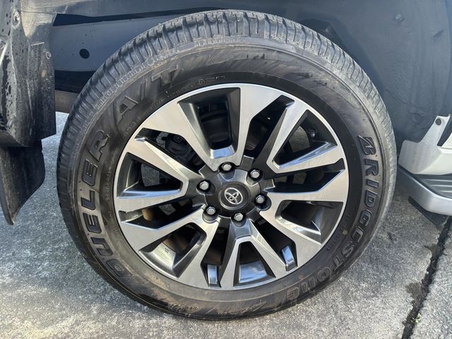 TOYOTA LANDCRUISER PRADO 2023