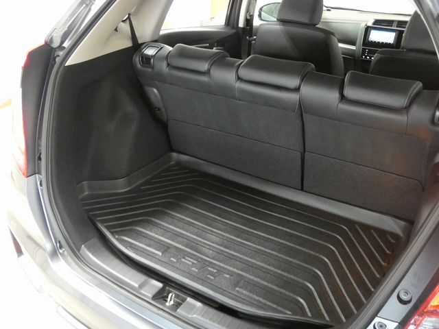 HONDA FIT HYBRID 4WD 2018