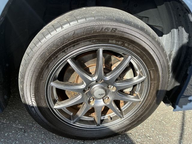 TOYOTA VOXY 4WD 2022