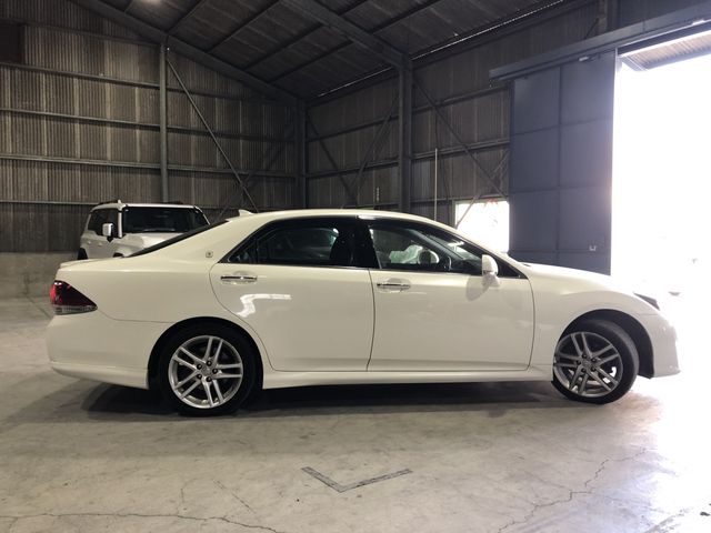 TOYOTA CROWN sedan 2012