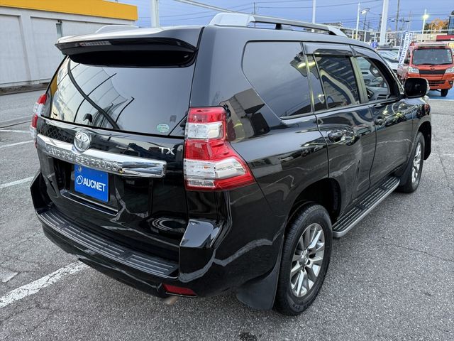 TOYOTA LANDCRUISER PRADO 2017