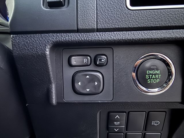 TOYOTA LANDCRUISER PRADO 2017