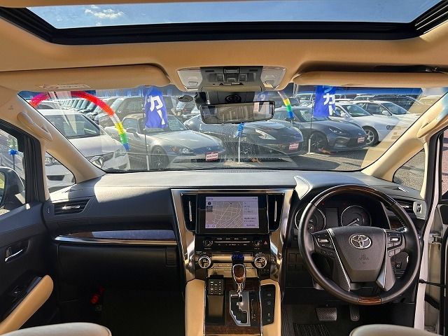 TOYOTA VELLFIRE 2020