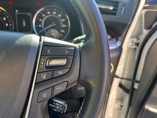 TOYOTA VELLFIRE 2020