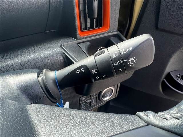 DAIHATSU TANTO FAN CROSS 2023