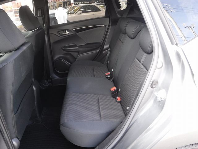 HONDA FIT HYBRID 2017