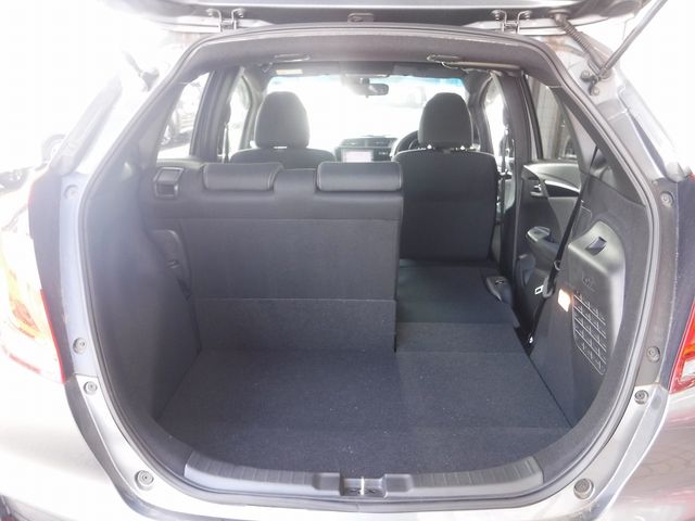 HONDA FIT HYBRID 2017