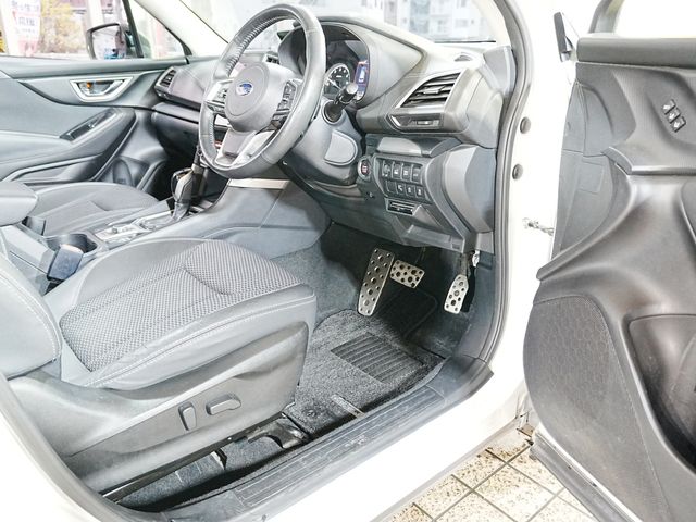 SUBARU FORESTER 2018