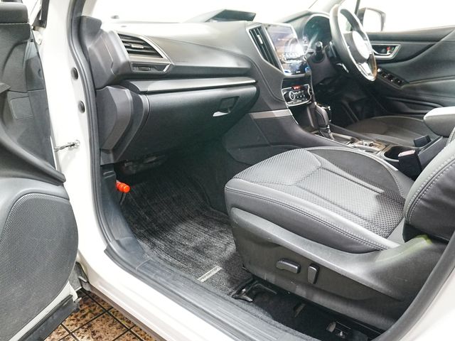 SUBARU FORESTER 2018