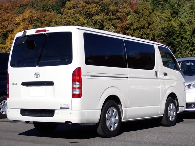 TOYOTA HIACE van 2WD 2020