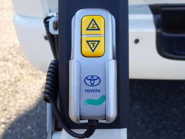 TOYOTA HIACE van 2WD 2020