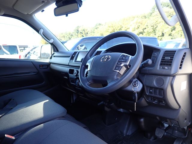 TOYOTA HIACE van 2WD 2020