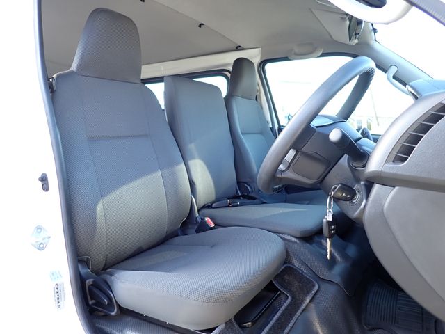 TOYOTA HIACE van 2WD 2020