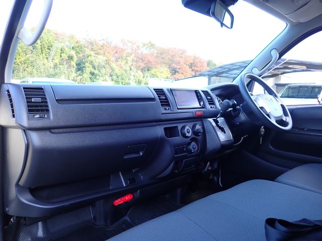 TOYOTA HIACE van 2WD 2020