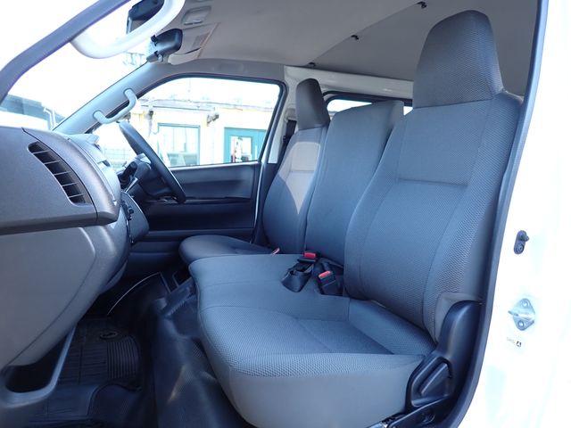 TOYOTA HIACE van 2WD 2020