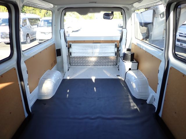 TOYOTA HIACE van 2WD 2020