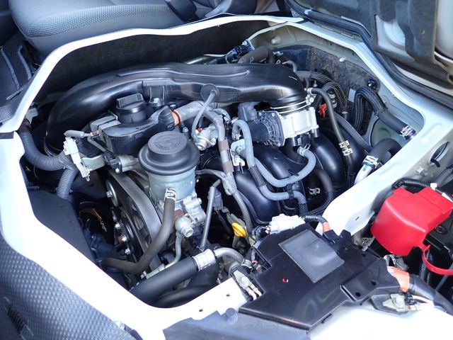 TOYOTA HIACE van 2WD 2020