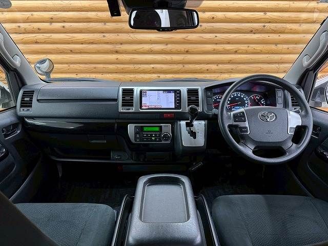 TOYOTA HIACE van 2WD 2018