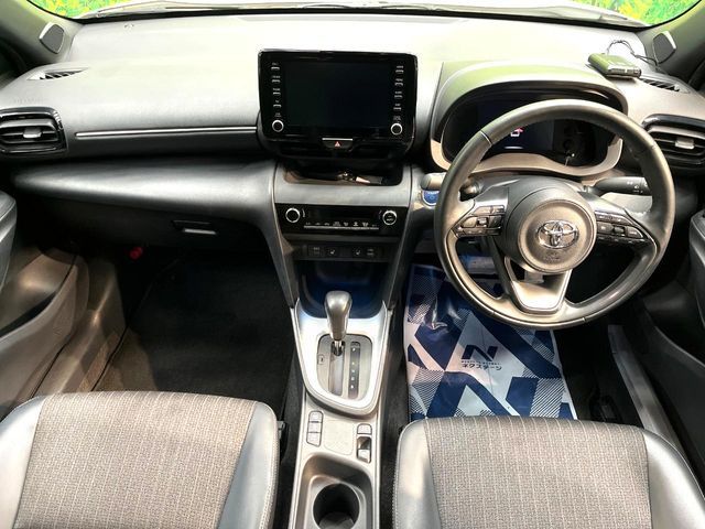 TOYOTA YARIS CROSS HYBRID 2023