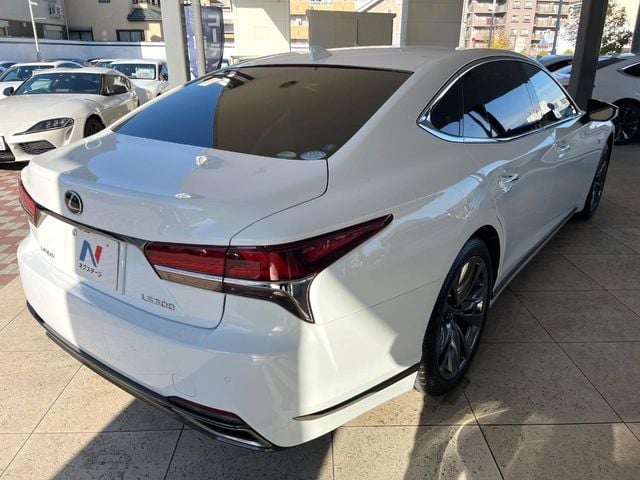 TOYOTA LEXUS LS500 2018
