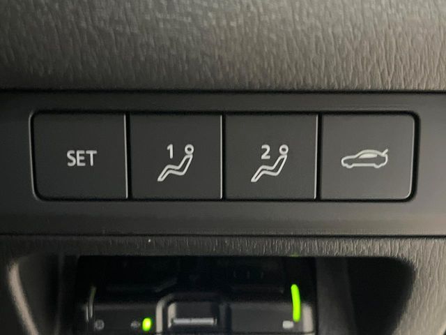 MAZDA MAZDA3 SEDAN 2023