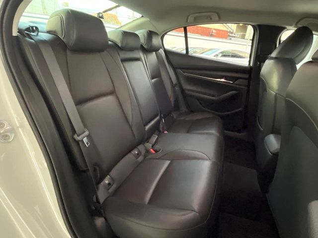 MAZDA MAZDA3 SEDAN 2023