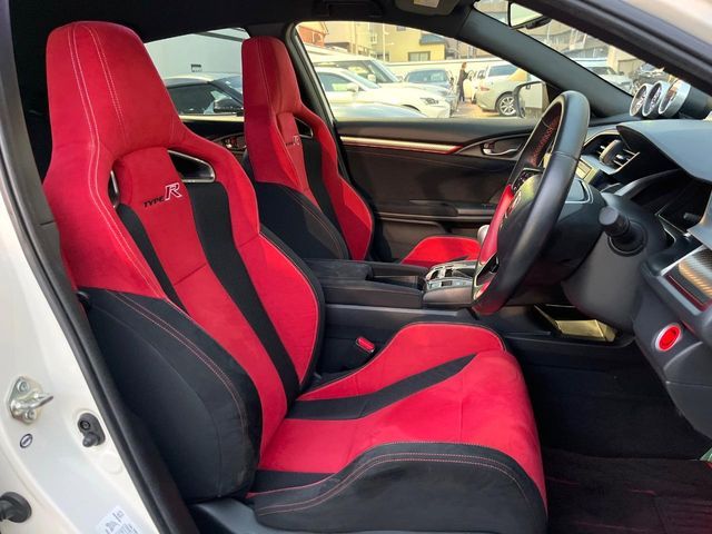 HONDA CIVIC hatchback 2019